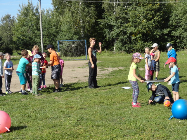 В селе Афанасьевском прошло спортивно-игровое мероприятие «Мой веселый звонкий мяч», приуроченное к Дню физкультурника