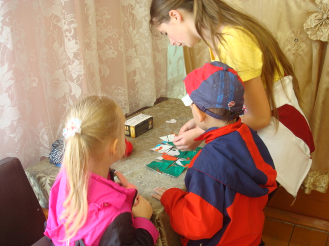 В клубе д. Михалево прошла игровая программа для детей «Путешествие в страну знаний»