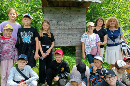 Экскурсия для ребят из Перемиловского лагеря