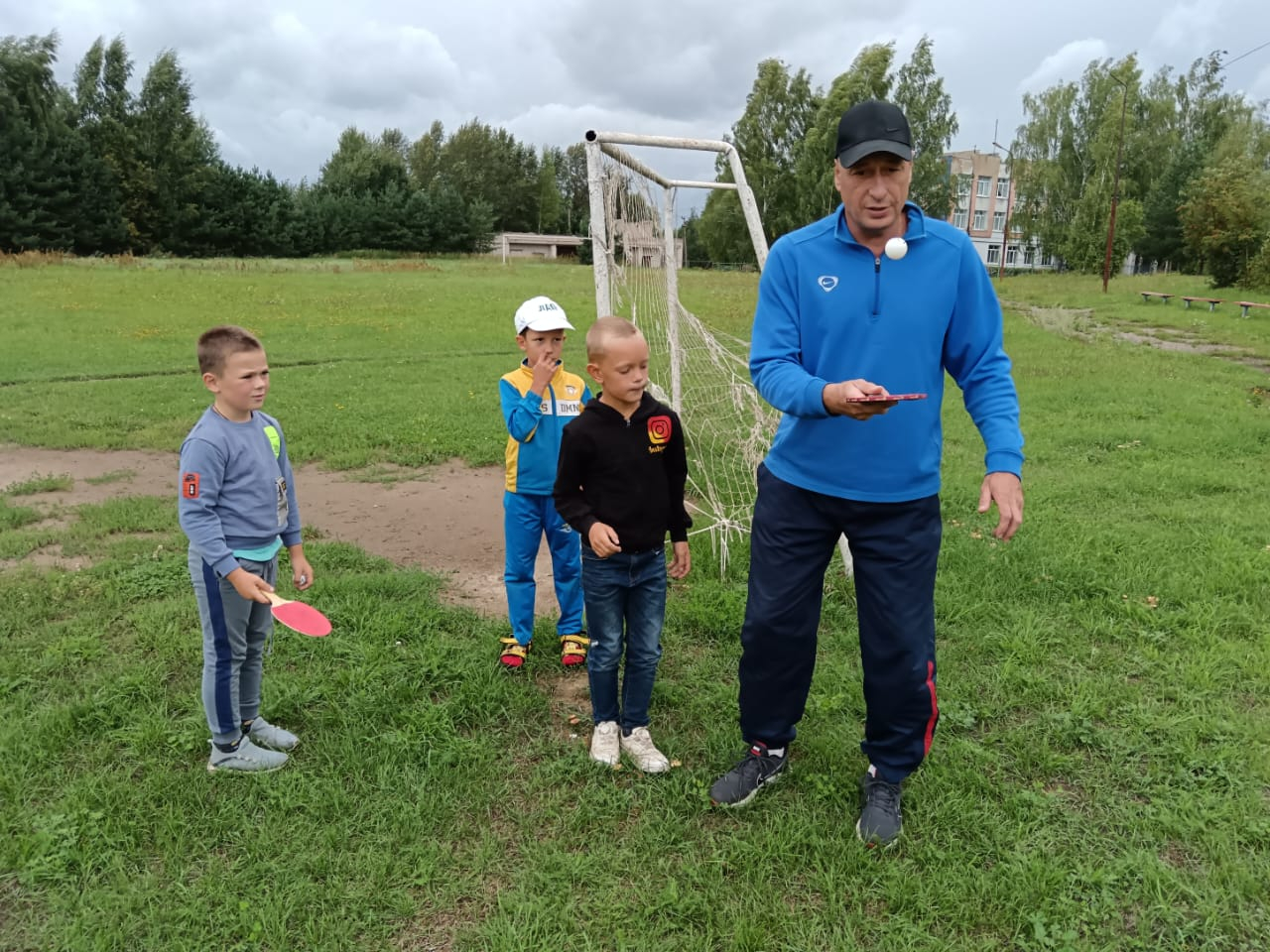 Веселые эстафеты в Перемиловском КДЦ «Родник»